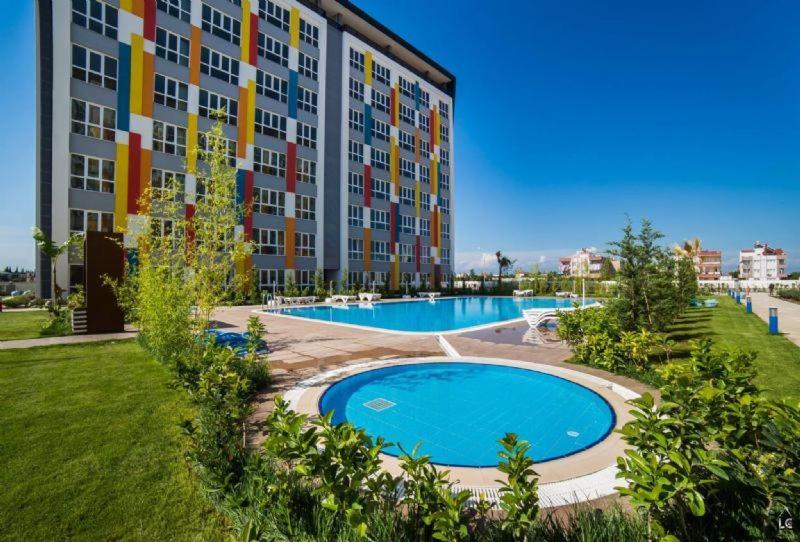 Selin'S Apartment With Pool View Antalya Buitenkant foto
